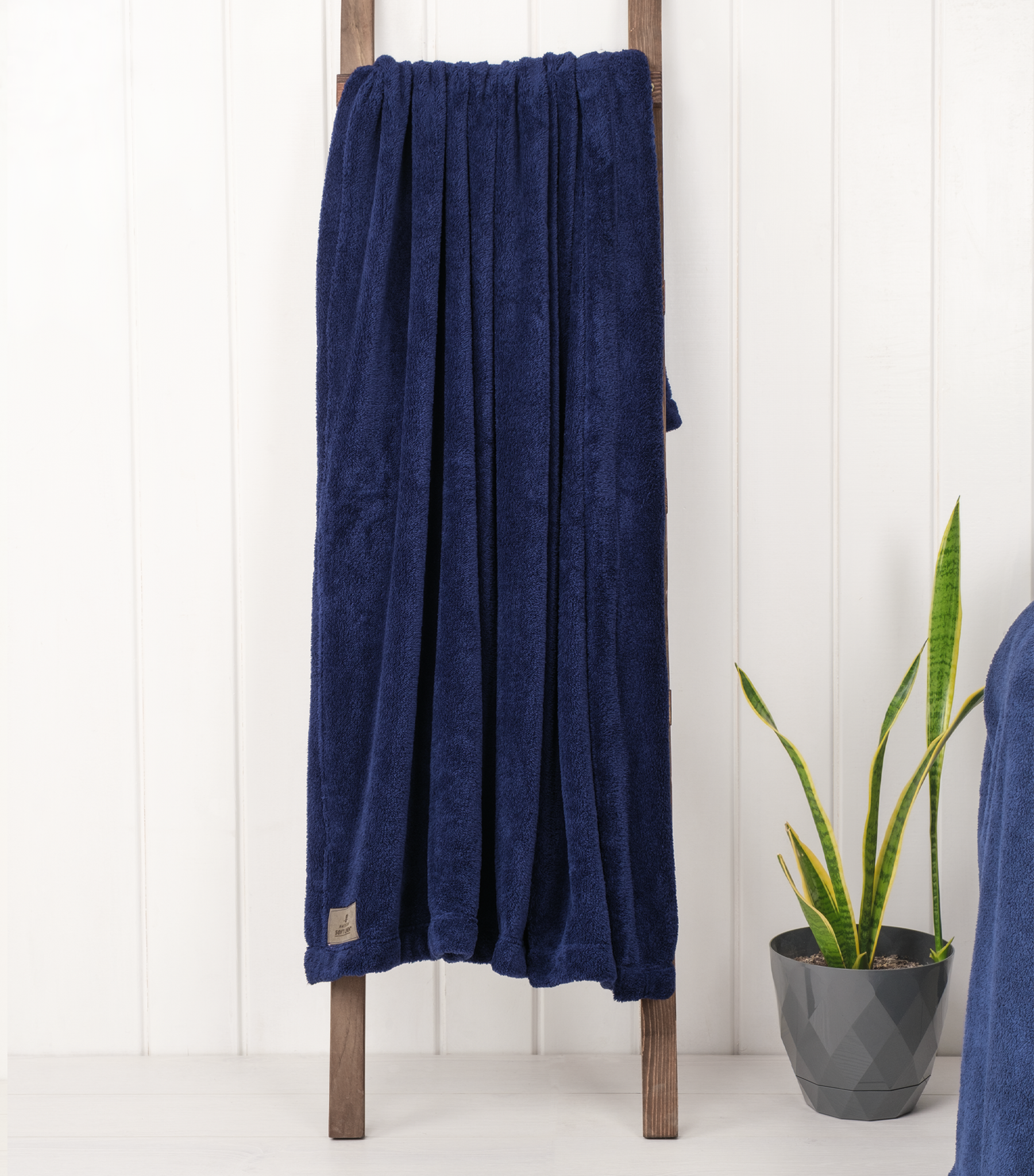 American-softlinen - Bedding Fleece Blanket - Throw Size 50x60 inches - Navy-Blue - 2