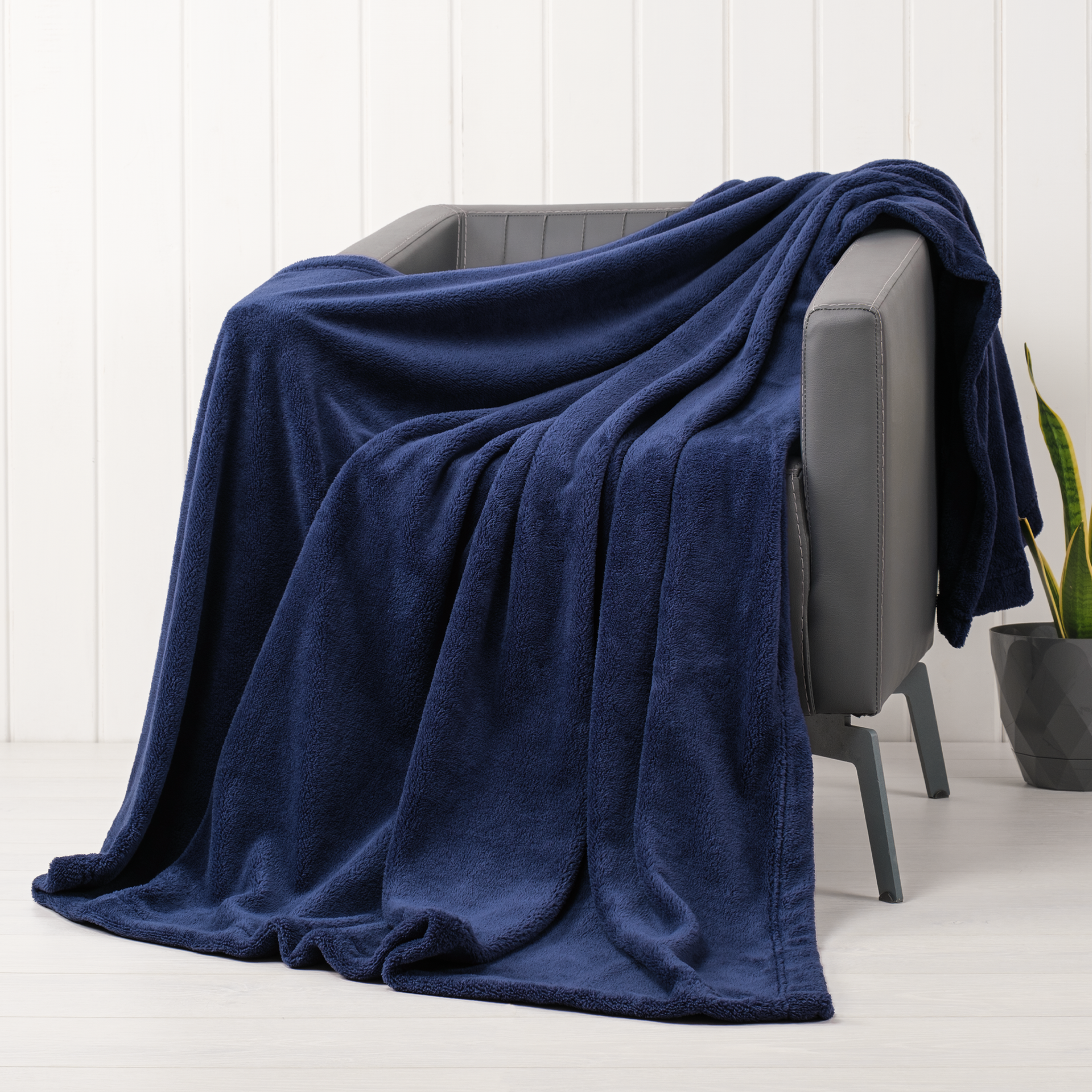 American-softlinen - Bedding Fleece Blanket - Wholesale - 15 Set Case Pack - Twin Size 60x80 inches - Navy-Blue - 1